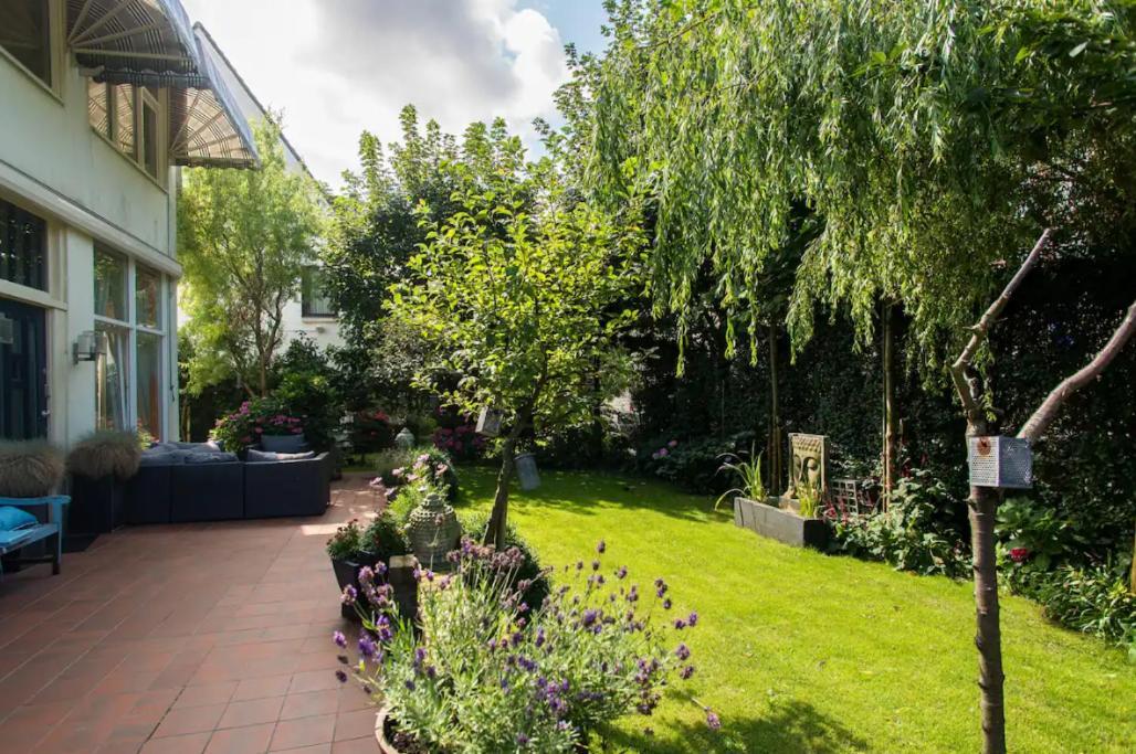 Insulinde Bed & Breakfast